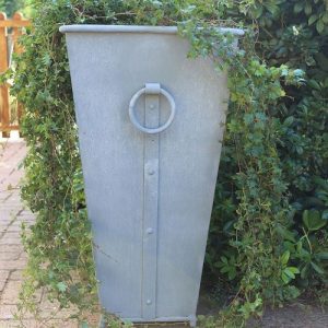 Zinc Garden Planter Pot (mid height)